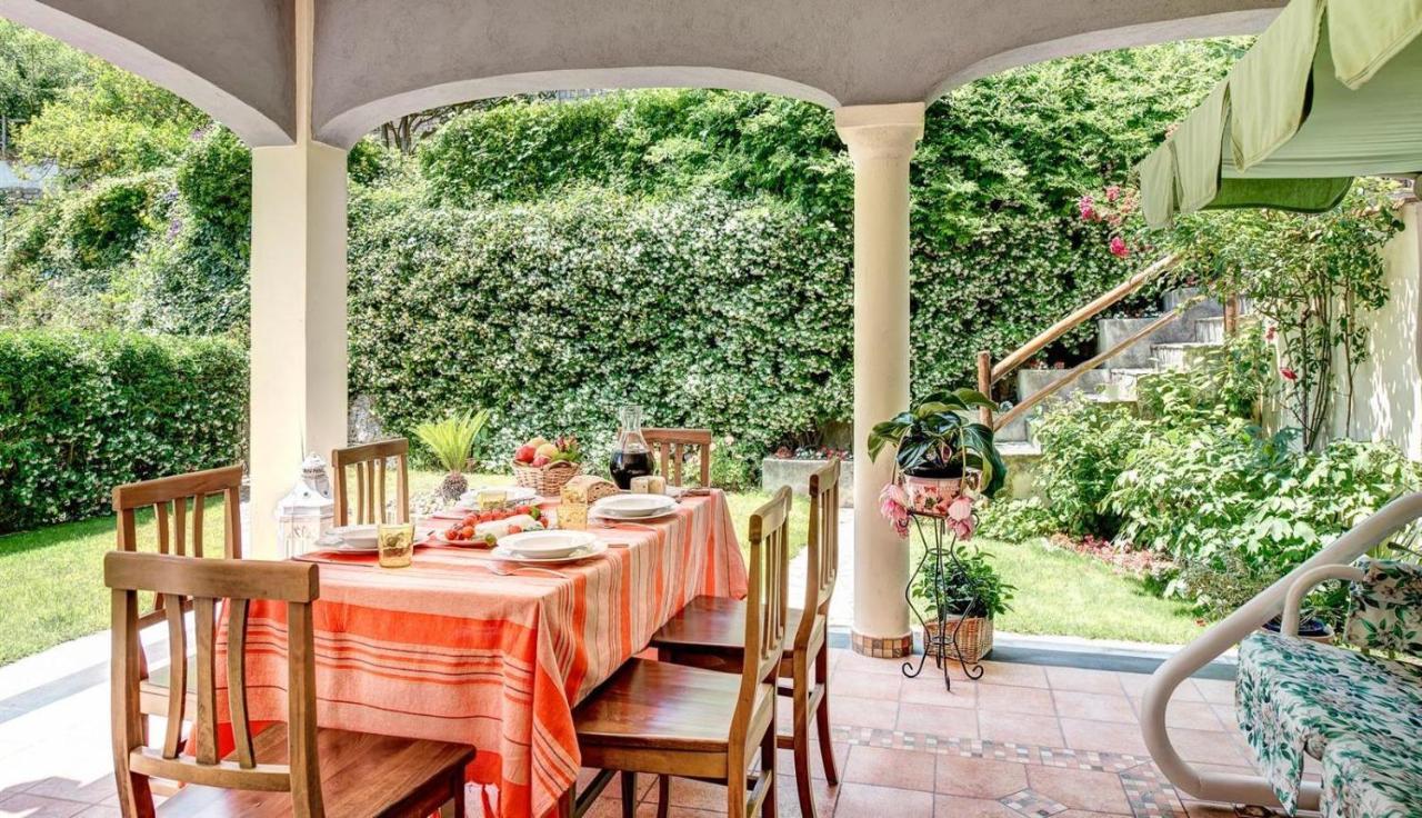 Villa Dei Fiori - Exclusive Villa With Garden In Sorrento Coast ヴィーコ・エクエンセ エクステリア 写真